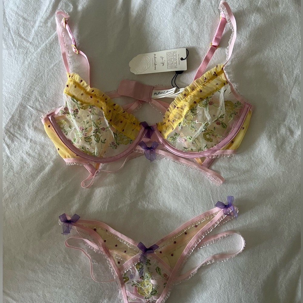 🩷 For Love and Lemons Camilla strappy bra + panties 💛